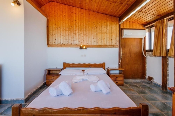Imagen de la habitación del Hotel Velendzas Holidays. Foto 5