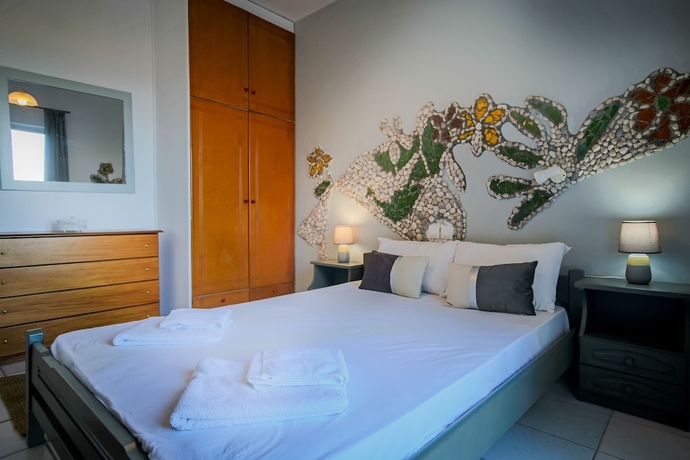 Imagen de la habitación del Hotel Velendzas Holidays. Foto 8
