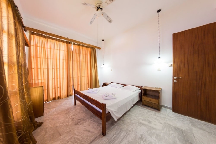Imagen de la habitación del Hotel Velendzas Holidays. Foto 12