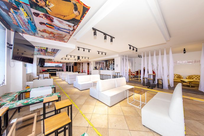 Imagen de los interiores del Hotel Velero. Foto 20