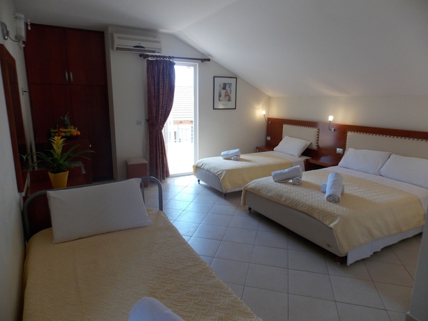 Imagen de la habitación del Hotel Veli. Foto 5