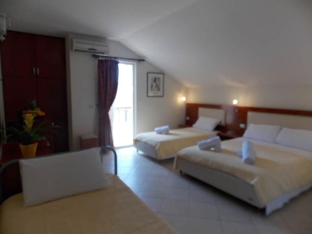 Imagen de la habitación del Hotel Veli. Foto 10