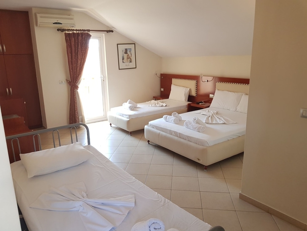 Imagen de la habitación del Hotel Veli. Foto 15