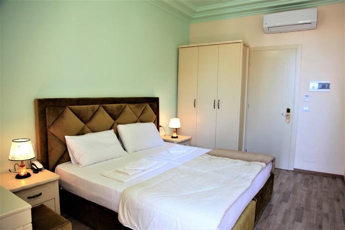 Imagen de la habitación del Hotel Veliera. Foto 5