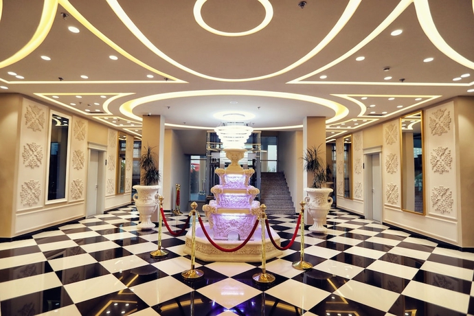 Imagen de los interiores del Hotel Velipoja Grand Europa Resort. Foto 18