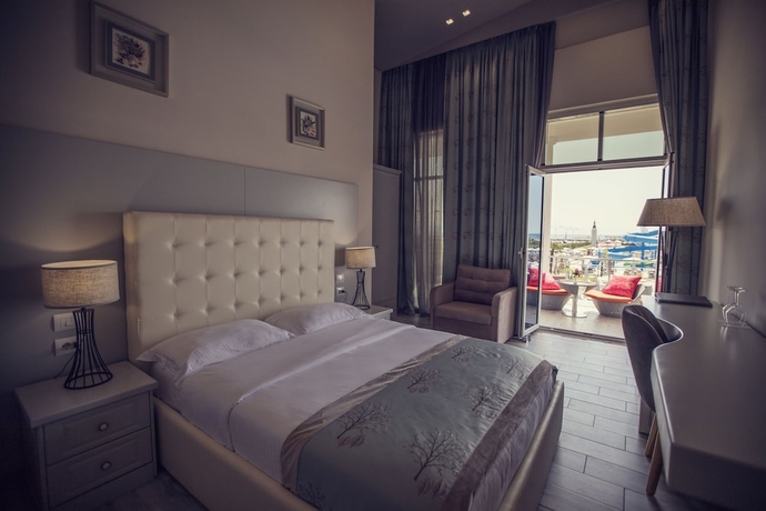 Imagen de la habitación del Hotel Velipoja Grand Europa Resort. Foto 13