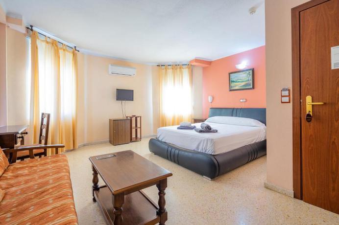 Imagen general del Hotel Velis. Foto 12