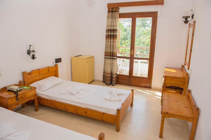 Imagen de la habitación del Hotel Velissarios. Foto 13