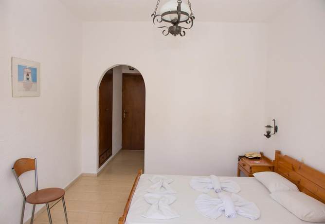 Imagen de la habitación del Hotel Velissarios. Foto 19