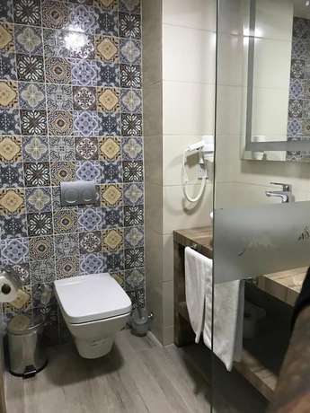 Imagen de la habitación del Hotel Velmer. Foto 12