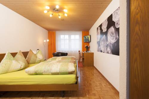 Imagen de la habitación del Hotel Velohotel Hirschen. Foto 13