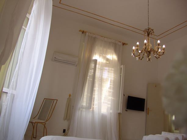 Imagen de la habitación del Hotel Velvet 1928. Foto 17