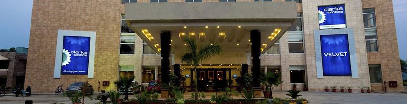 Imagen general del Hotel Velvet Clarks Exotica. Foto 2