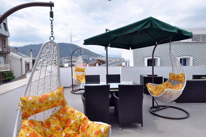 Imagen del bar/restaurante del Hotel Velvet, Tbilisi. Foto 2