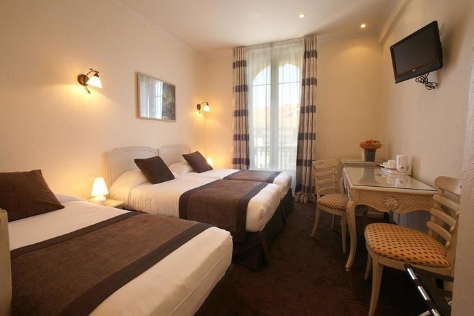 Imagen de la habitación del Hotel Vendôme, Niza. Foto 2