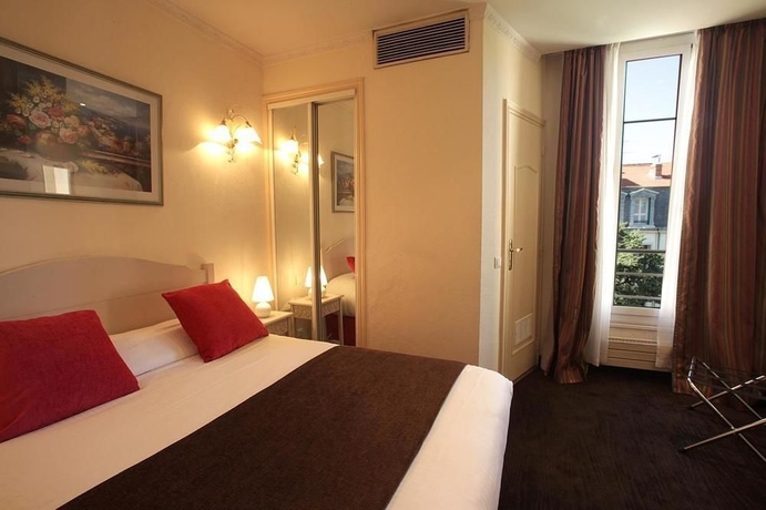 Imagen de la habitación del Hotel Vendôme, Niza. Foto 3
