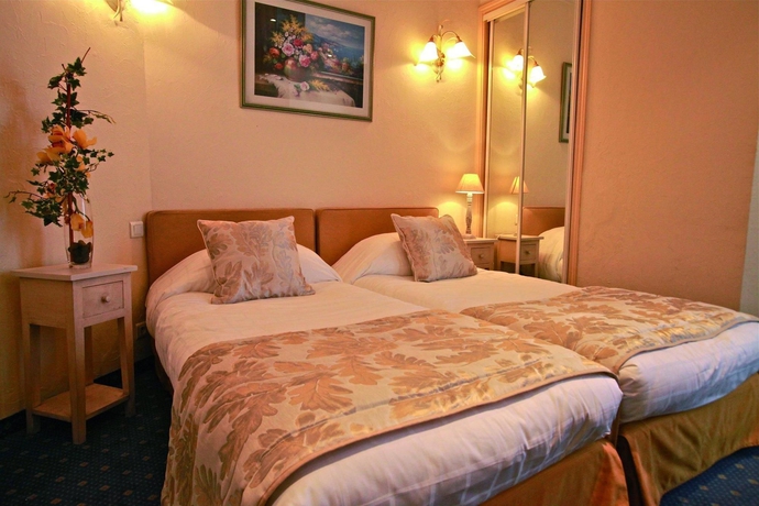 Imagen de la habitación del Hotel Vendôme, Niza. Foto 5