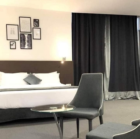Imagen de la habitación del Hotel Vendome Khaled. Foto 10