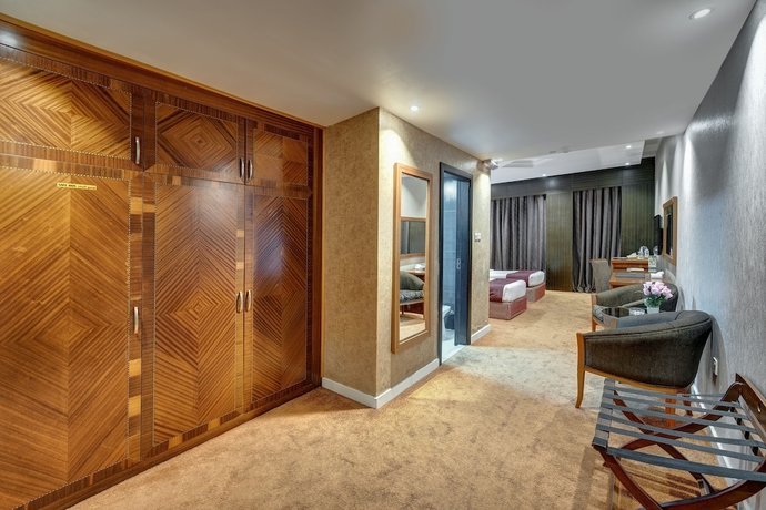 Imagen de la habitación del Hotel Vendome Palace. Foto 14