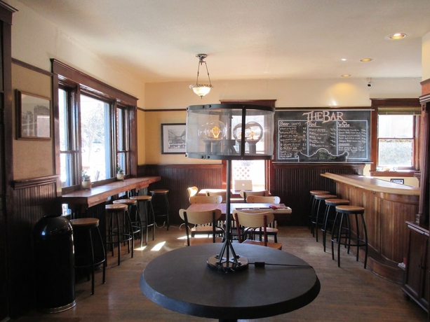 Imagen del bar/restaurante del Hotel Vendome, Prescott. Foto 2