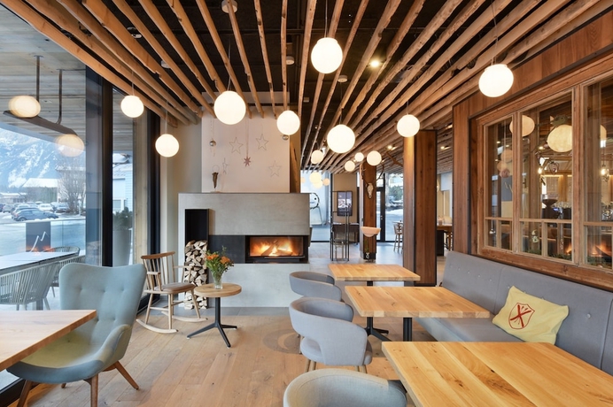 Imagen del bar/restaurante del Hotel Venediger Lodge. Foto 2