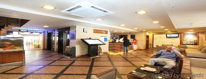 Imagen de los interiores del Hotel Venera. Foto 13