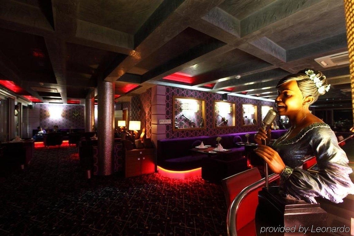 Imagen del bar/restaurante del Hotel Venera. Foto 8