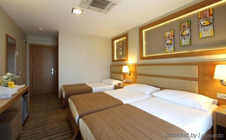 Imagen de la habitación del Hotel Venera. Foto 10