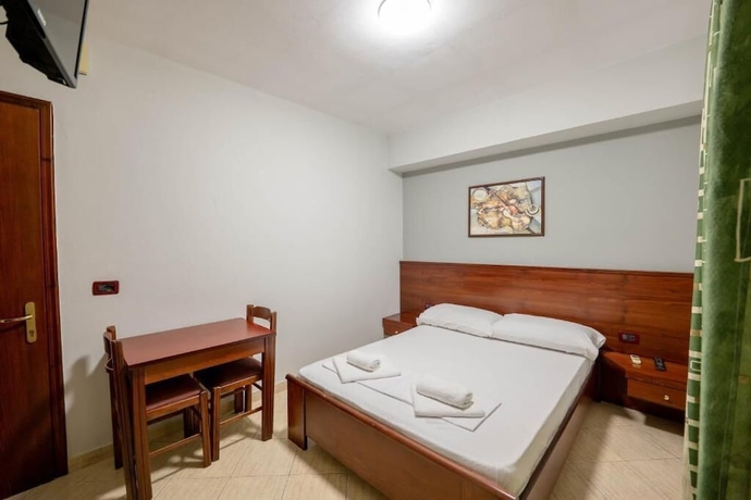 Imagen de la habitación del Hotel Venera, Sarande. Foto 5