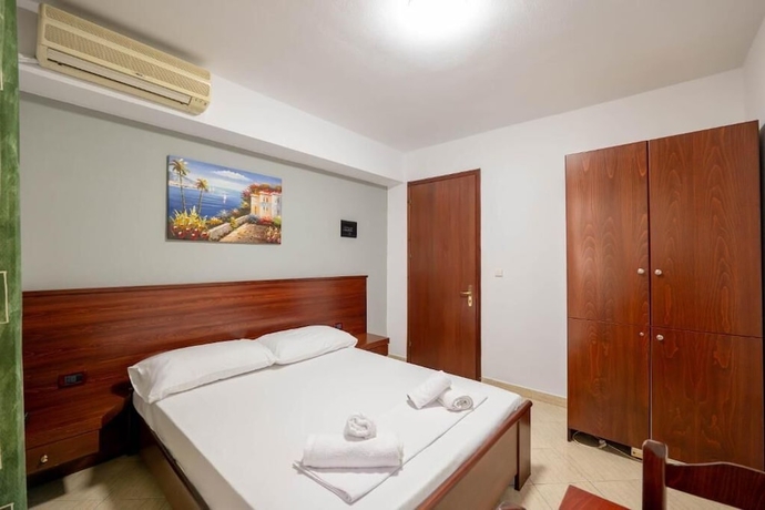 Imagen de la habitación del Hotel Venera, Sarande. Foto 8