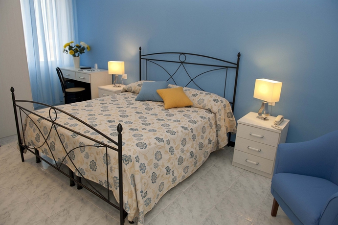 Imagen de la habitación del Hotel Venere, Ascea. Foto 9