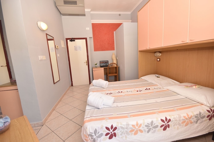 Imagen de la habitación del Hotel Venere, Rimini. Foto 11