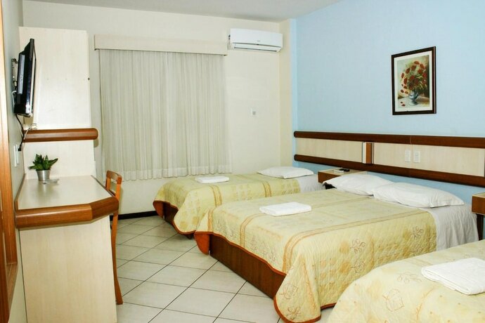 Imagen general del Hotel Veneza, Brusque. Foto 7