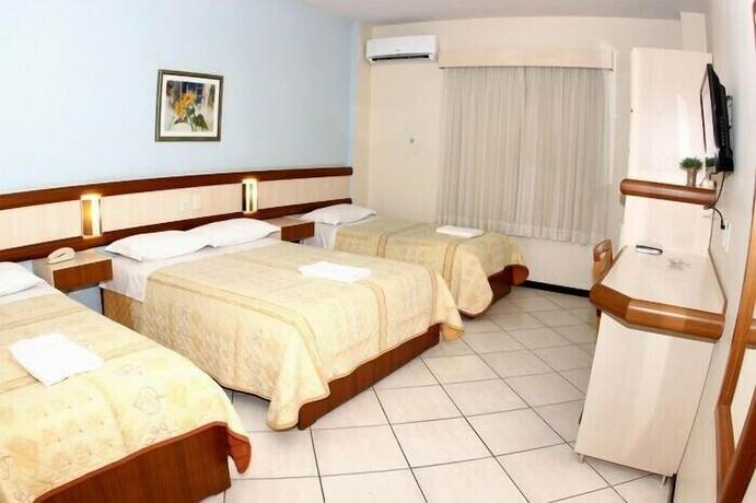 Imagen de la habitación del Hotel Veneza, Brusque. Foto 25