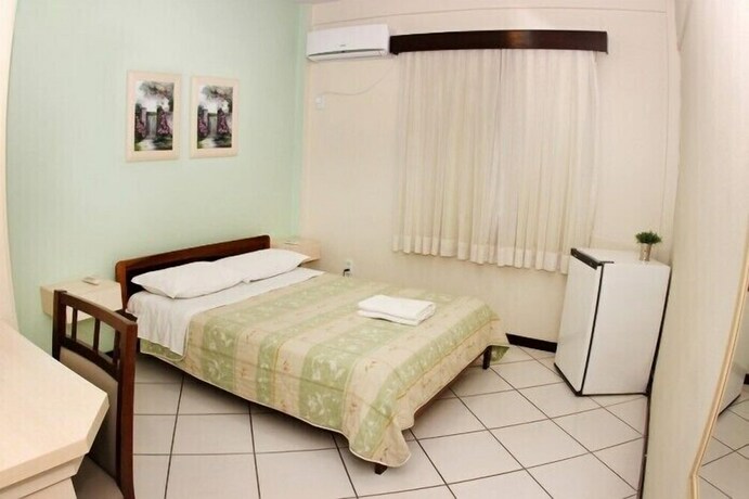 Imagen de la habitación del Hotel Veneza, Brusque. Foto 28