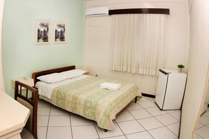 Imagen de la habitación del Hotel Veneza, Brusque. Foto 29