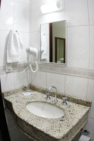 Imagen de la habitación del Hotel Veneza, Brusque. Foto 34