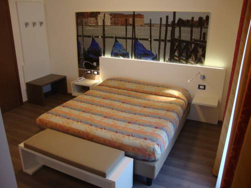 Imagen de la habitación del Hotel Venezia, Caorle. Foto 9