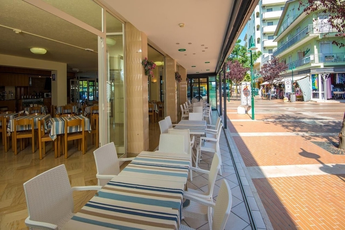 Imagen de los exteriores del Hotel Venezia, Cattolica. Foto 12