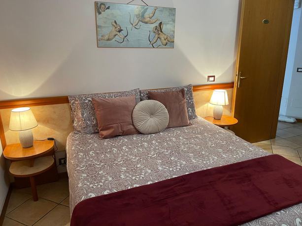 Imagen de la habitación del Hotel Venezia, Gallo. Foto 8