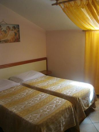 Imagen de la habitación del Hotel Venezia, Gallo. Foto 9