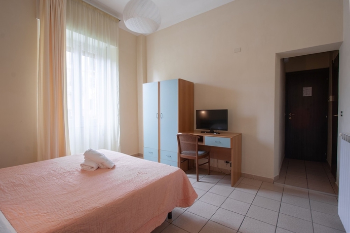 Imagen de la habitación del Hotel Venezia, LA SPEZIA. Foto 8