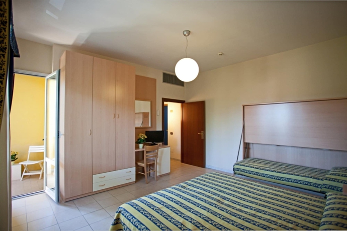 Imagen de la habitación del Hotel Venezia, Marina Di Pietrasanta. Foto 7