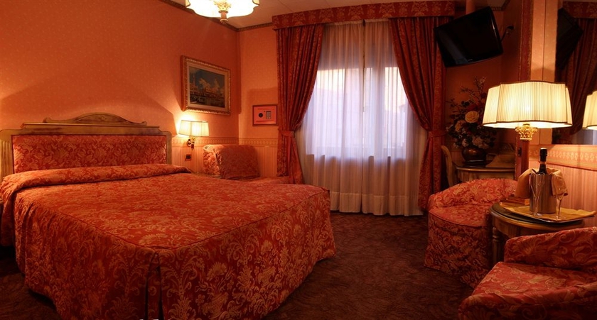 Imagen de la habitación del Hotel Venezia, Mestre. Foto 12