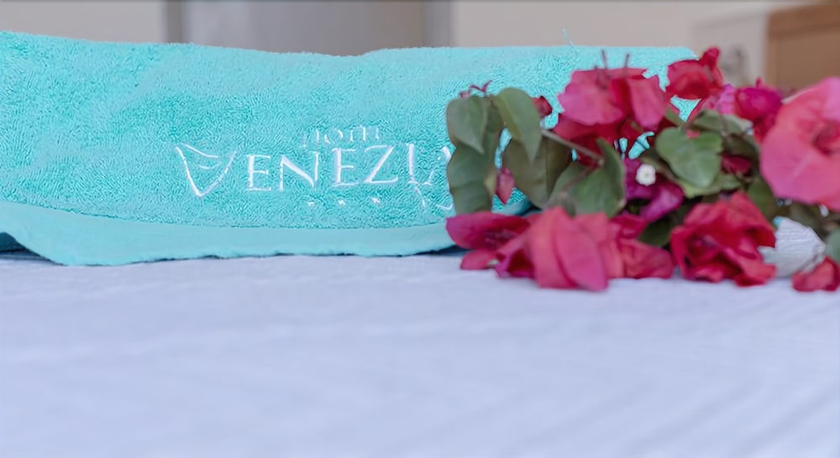 Imagen de la habitación del Hotel Venezia New. Foto 4