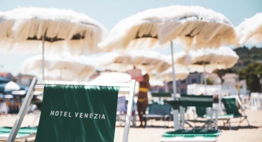 Imagen de los exteriores del Hotel Venezia New. Foto 10