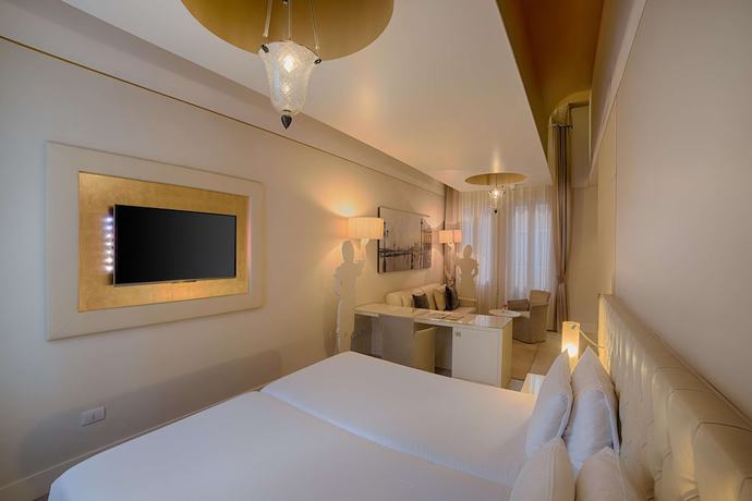 Imagen de la habitación del Hotel Venezia Palazzo Barocci. Foto 9