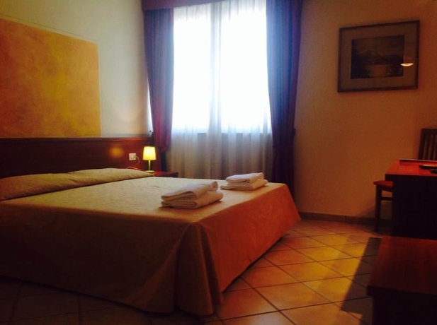 Imagen de la habitación del Hotel Venezia Park. Foto 10