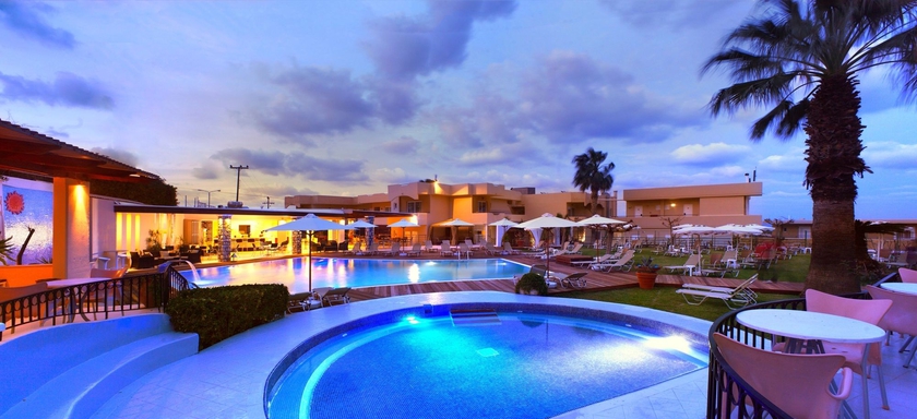 Imagen de la piscina del Hotel Venezia Resort Rhodes - All Inclusive. Foto 15