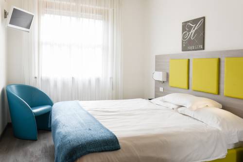 Imagen de la habitación del Hotel Venezia, Riva del Garda. Foto 9